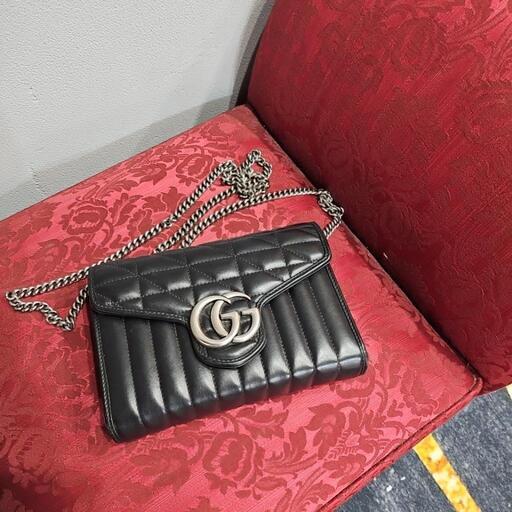GUCCIウォレットショルダー