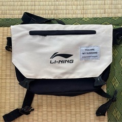 LININGニートンサコッシュの画像