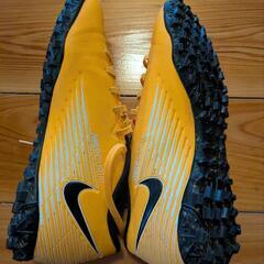 サッカーシューズ25cmの画像
