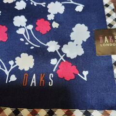 未使用 DAKS 花柄ハンカチの画像