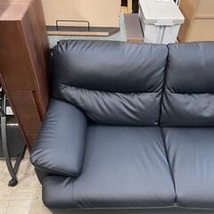 リサイクルショップどりーむ荒田店　No1066 ソファ　二人かけ　黒　レザー　合成皮革　の画像