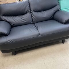 リサイクルショップどりーむ荒田店　No1066 ソファ　二人かけ　黒　レザー　合成皮革　の画像