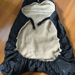 抱っこひもの防寒ケープ