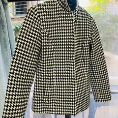 QUEEN'S COURTジャケットの画像