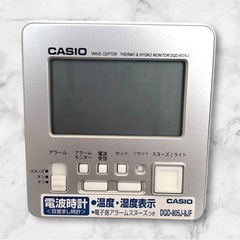 【新品未使用】CASIO❤️電波時計　目覚まし時計　スヌーズ ライト付き　小型の画像