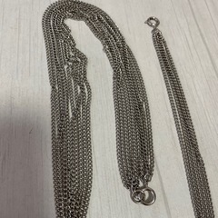 ネックレスの画像