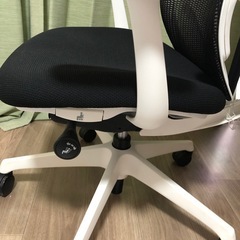 2/10まで　オフィスチェア Sylphy C64AXW-FMP7の画像