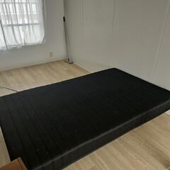 セミダブルベッド　マットレス脚付き