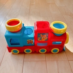 車 おもちゃ ボール