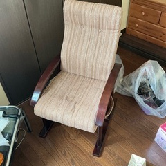 ２月２１日(金)お受渡し限定です。1人用アームチェア　使用感あります