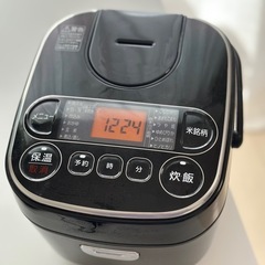 炊飯器の画像