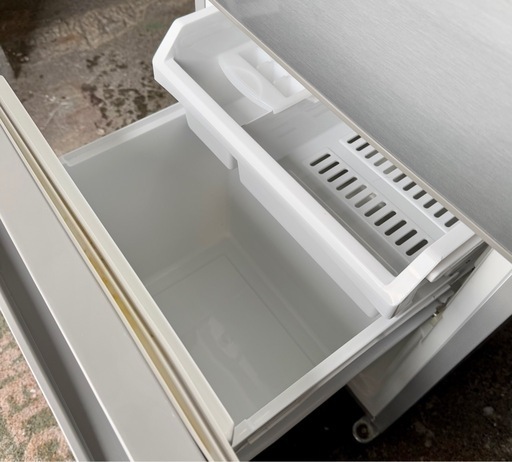 札幌市内配送可 19年製 AQUA アクア 126L 2ドア冷蔵庫 AQR-13H(S) ブラッシュシルバー 右開き