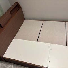 ニトリ　ダブルベッド　マットレスセットの画像