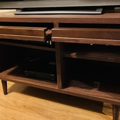 テレビボード　収納有り　木製の画像