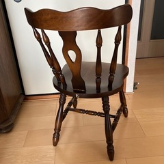 【決まりました】椅子１脚　中古　故障品　の画像