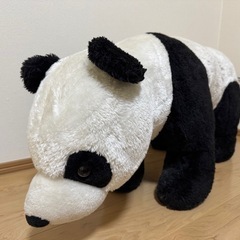 大人も乗れるパンダの置物