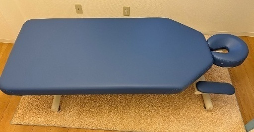 【美品】高田ベッド　手置き台付き施術台