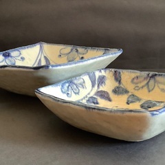 【美品!】陶器　器法師　盛り皿　菱形　ボウル　ひし形　鉢　青い絵柄　中　大　2皿セット　食器の画像