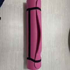 ヨガマットピンクの画像