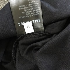 バレンシアガ　Tシャツの画像