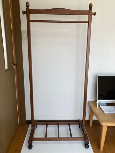 木製ハンガーラック◆高級感があっておしゃれです◆臼杵市内引き取り希望