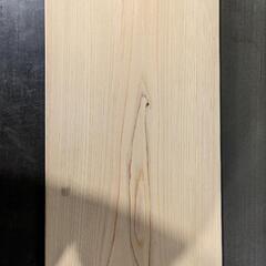 65ヒノキ 木製 まな板 天然木 無垢材　カッティングボード　キャンプ　一枚板　の画像