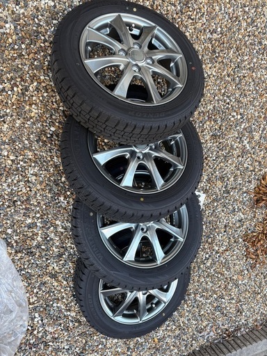 スタッドレスタイヤDUNLOP