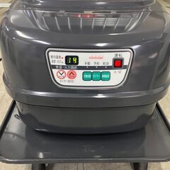トヨトミ 業務用大型石油ストーブ KF-104 コンクリート34畳/木造25畳　愛知県 一宮市 名古屋 稲沢 江南 岩倉 岐阜 羽島 各務ヶ原 三重 愛知 グッドプライス一宮の画像