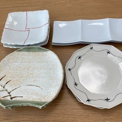 【出品は2/13まで！0円】食器セット