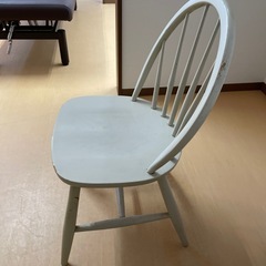椅子
の画像