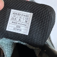 レディーストレッキングシューズ23.5㎝の画像