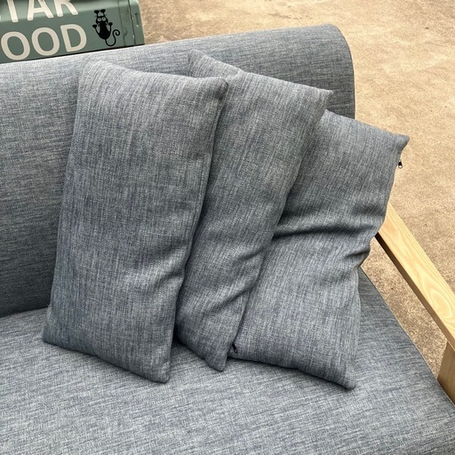 【美品】ソファ　3人掛け　クッション付き