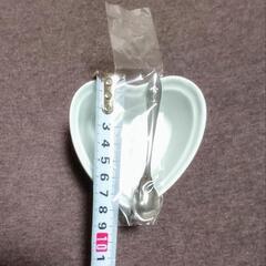 🍒未使用２🍒　ハート型陶器　小さなスプーン　２個セットの画像