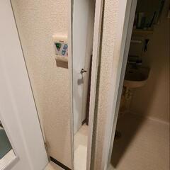 スリムな姿見