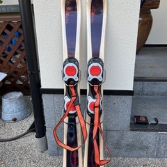 SALOMONショートスキー板

