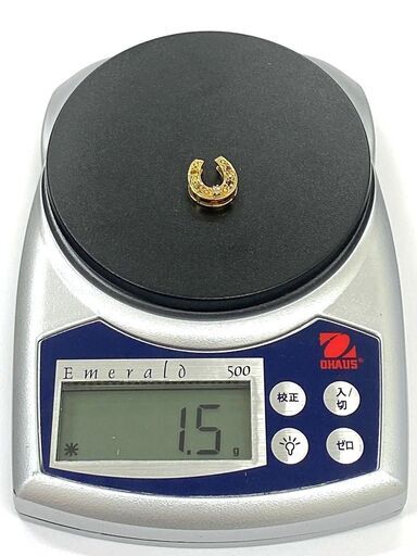 K18 ペンダントトップ ホースシュー 馬蹄 ダイヤモンド D0.06ct マルチカラーストーン 1.5g 幅11.26mm 縦12.83mm 厚み4.76mm