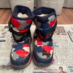 子供用スノーブーツ　18.0-18.5cm　