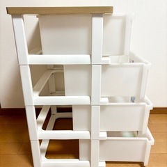 プラスチック衣装ケース　ディズニーの画像