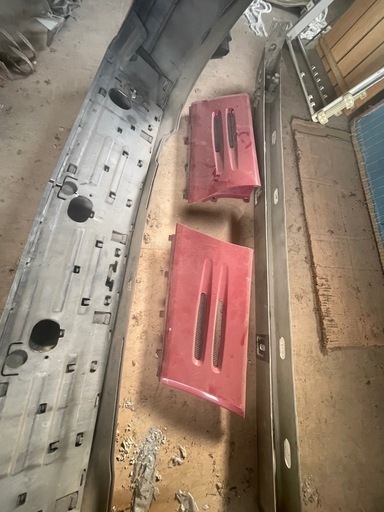 メルセデスベンツ用R129後期純正フロントサッコパネル左右セット