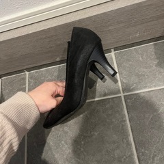 a.v.vパンプスMの画像
