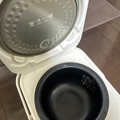 炊飯器の画像