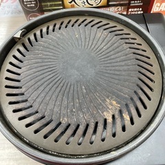 無料！イワタニ✨ガセットガス✨スモークレス焼肉グリル✨中古品・汚れあり【こちらは店舗です。浜村鹿野温泉ICから3分 買取本舗 宮本リサイクル 営業時間9～19時 定休日水曜のみ←連絡できませんm(_ _)m】の画像