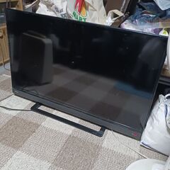 無料　液晶テレビ　多分40インチ