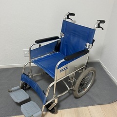 カワムラサイクル　車椅子　ブルー　折りたたみ　介護　施設