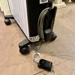 《売約済》【武蔵小山店】 DeLonghi デロンギ オイルヒーター MDH15-BK 10畳〜13畳用 マルチダイナミックヒーター 暖房 ヒーター 暖房器具 乾式 可変式 リモコン付きの画像