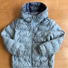 （東京・引き取り）ユニクロの中綿ジャケットライトグレー140サイズの画像