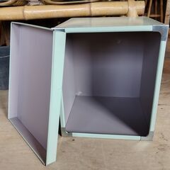 古い空き缶 スチールボックス 大きめ レトロ スチール缶 箱 収納箱　/TJ-2278 2F北の画像