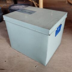 古い空き缶 スチールボックス 大きめ レトロ スチール缶 箱 収納箱　/TJ-2278 2F北の画像
