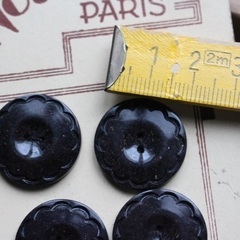 フランスビンテージ 古いボタンシート 黒5点の画像