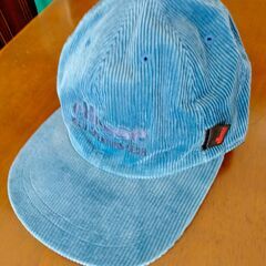 キャップ　エレッセellesse